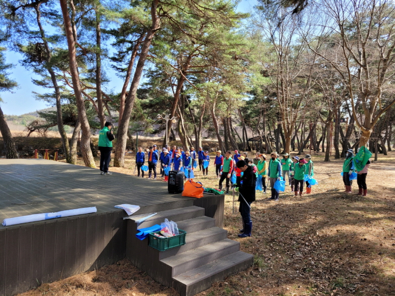 0323 읍면동 사진자료3(깨끗한 농암 만들기, 하천정화활동 실시)-농암면(3).jpg