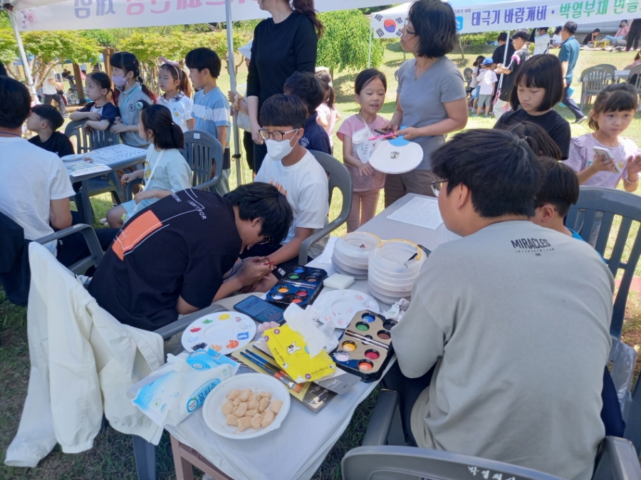 0607 실과소 사진자료 3(박열의사기념관 제11회 나라사랑 글짓기·그림그리기 대회 성황리 종료)-문화예술과 (2).jpg