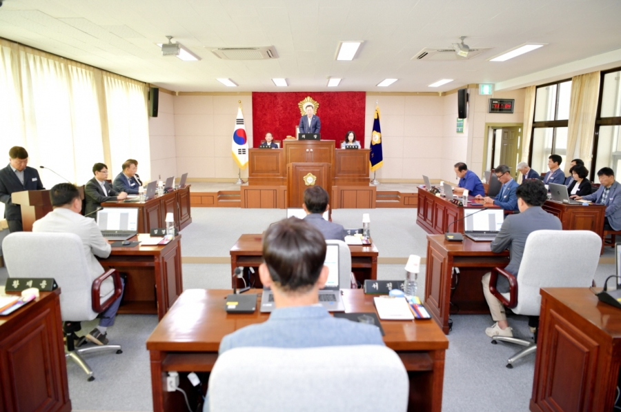 230911_보도자료 사진(임시회 개회 2).JPG