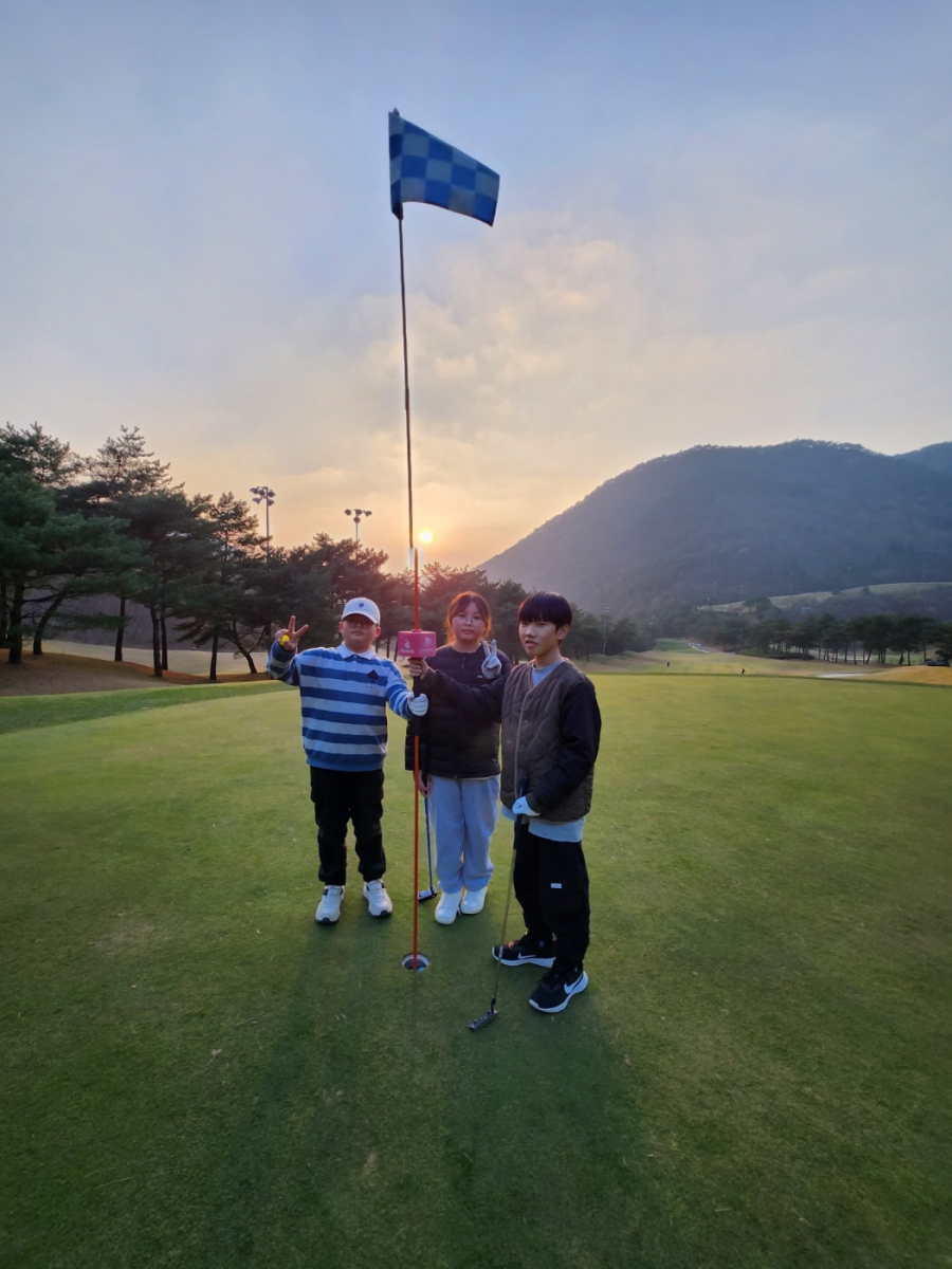 작은학교가꾸기 방과후 골프교실 특별체험 4.jpg