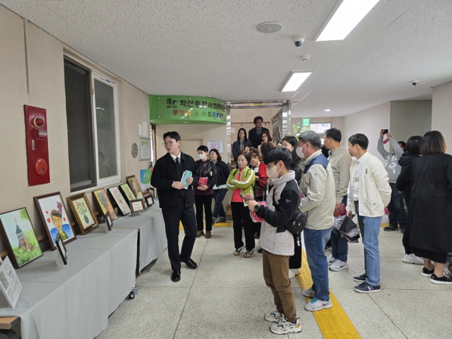 문경대학교 보도자료_ 사회복지과 현장견학3.jpg