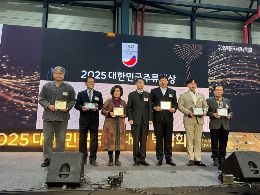 2-2. 2-1. 문경주조 \'문희\' 주류대상 수상.jpg