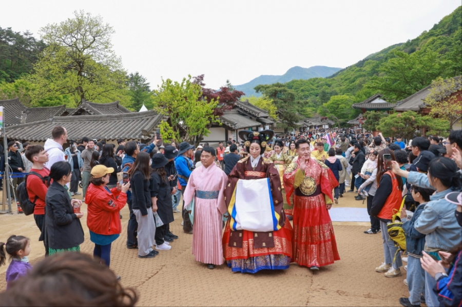 한복패션쇼1.jpg